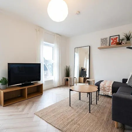 The Battersea Place - Charming 4Bdr Flat London Exterior photo