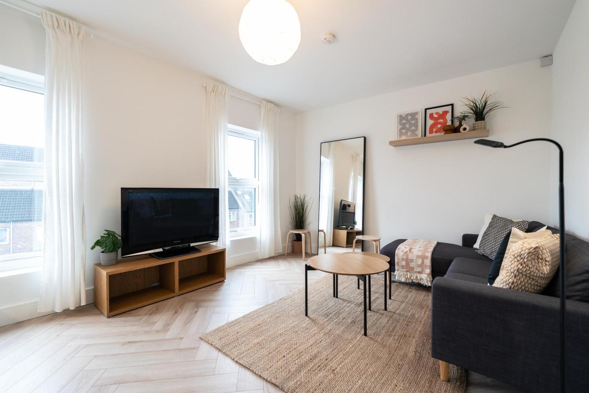 The Battersea Place - Charming 4bdr Flat London
